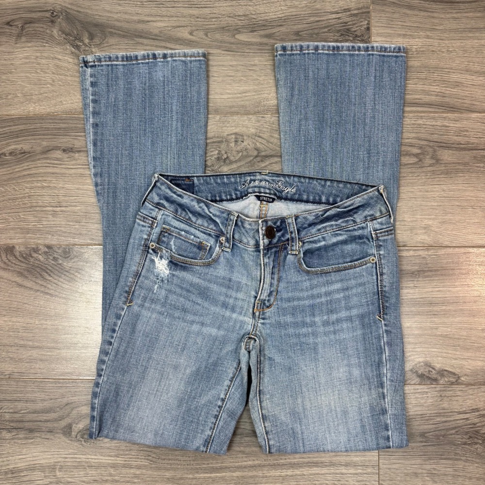 American Eagle Skinny Kick Jeans Womens 6 Light Wash Distressed Low Rise Stretch